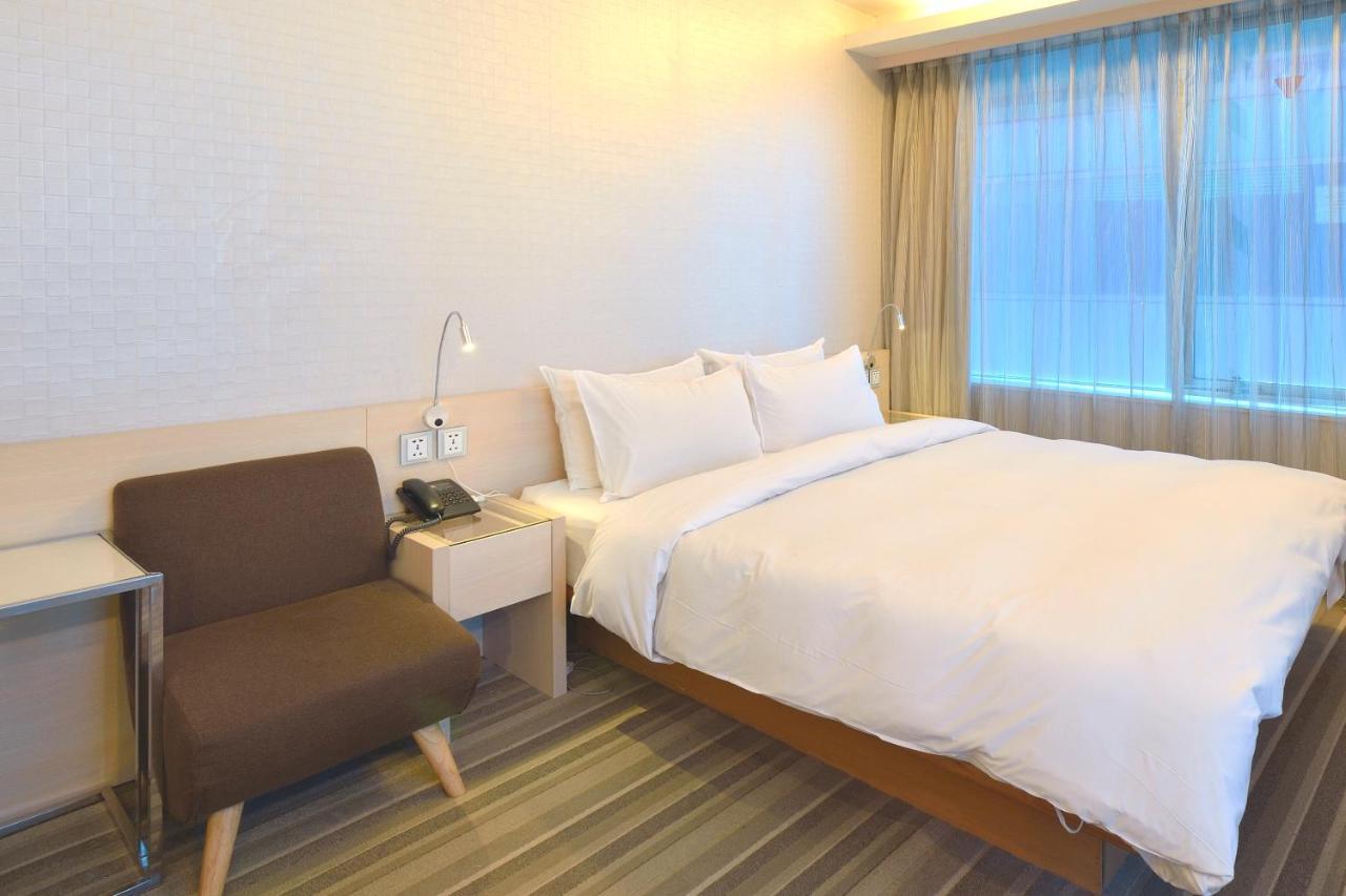 Yomi Hotel - Shuanglian Mrt Tajpej Kültér fotó