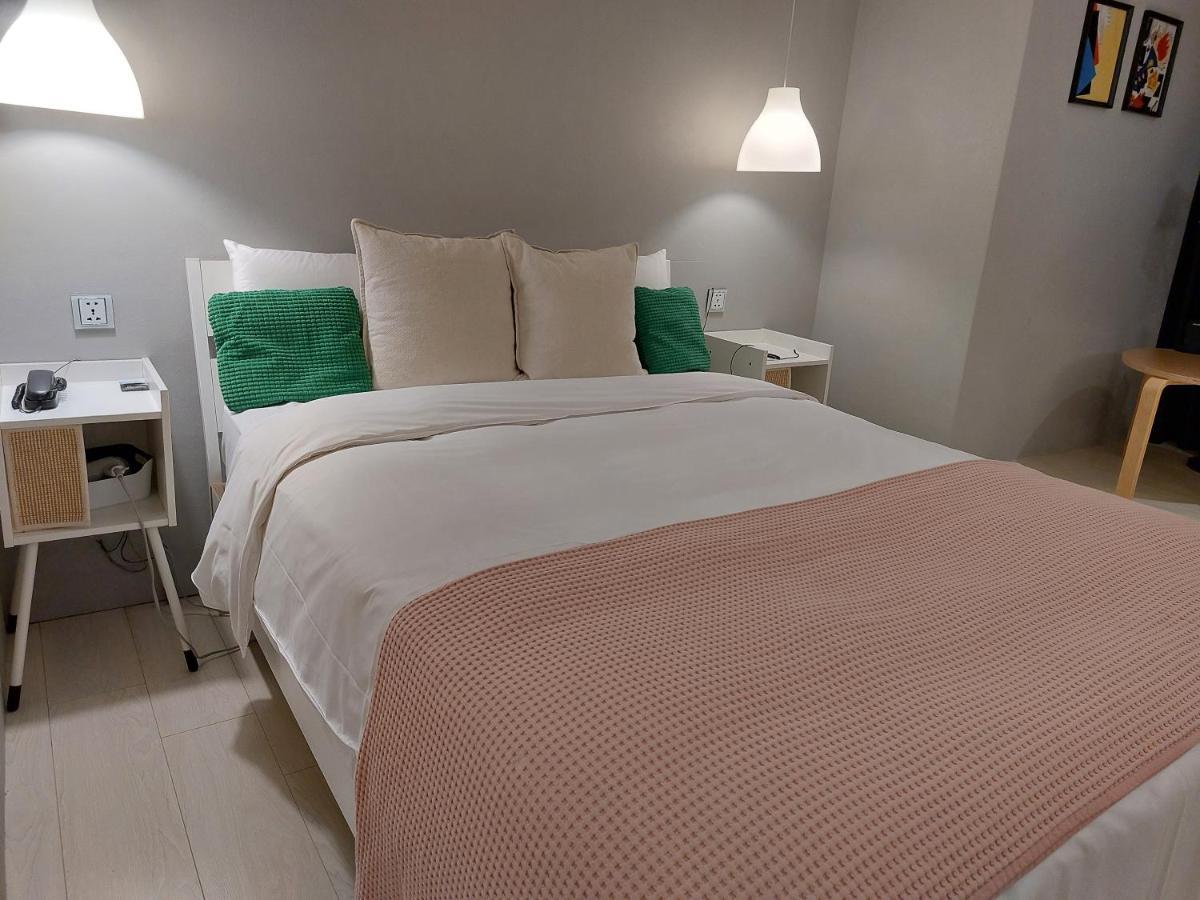 Yomi Hotel - Shuanglian Mrt Tajpej Kültér fotó