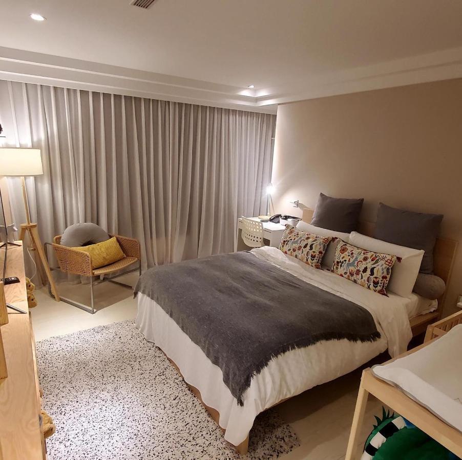 Yomi Hotel - Shuanglian Mrt Tajpej Kültér fotó