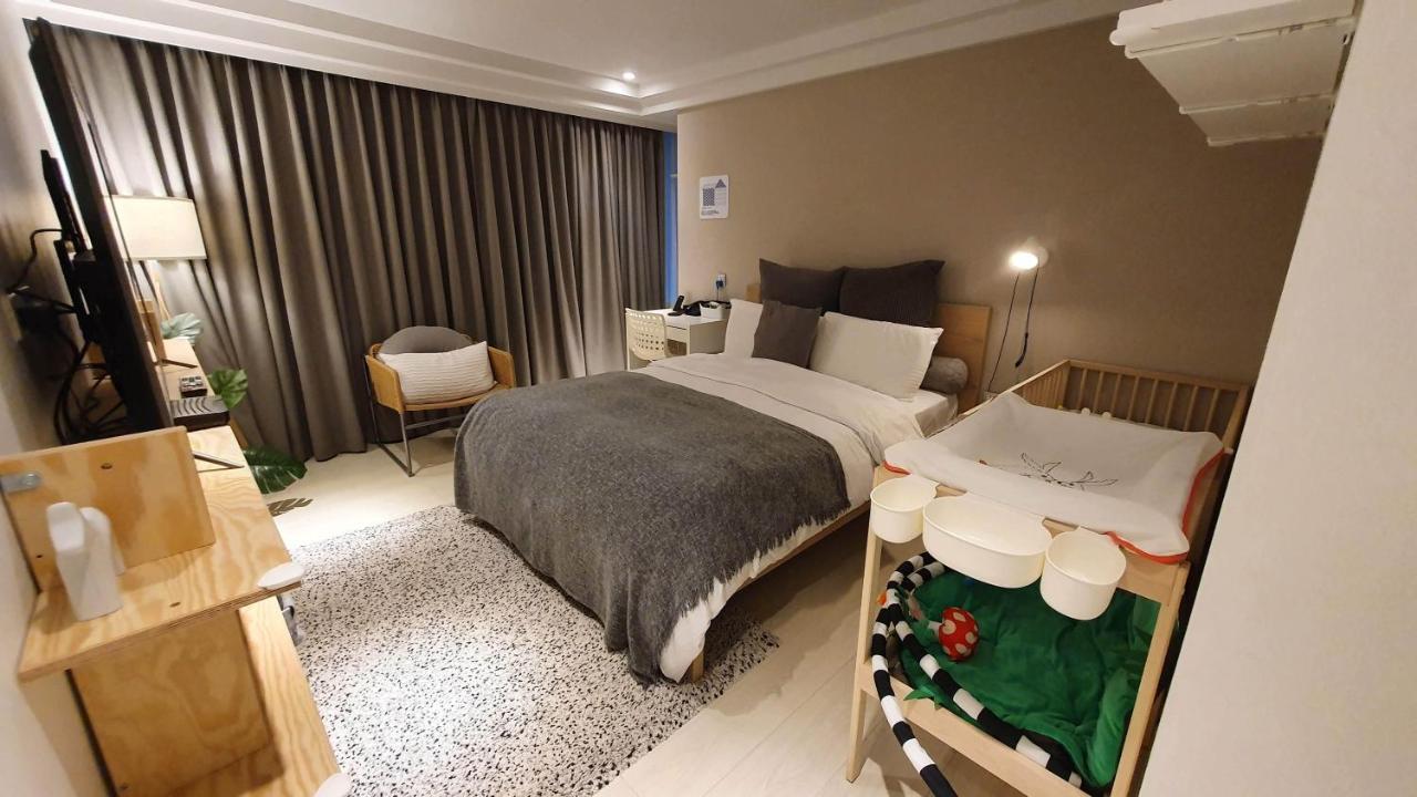 Yomi Hotel - Shuanglian Mrt Tajpej Kültér fotó