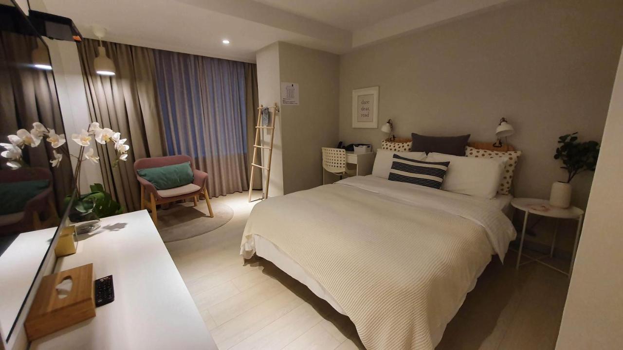 Yomi Hotel - Shuanglian Mrt Tajpej Kültér fotó