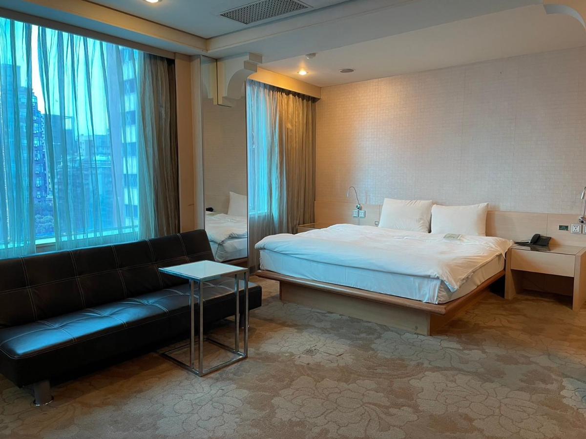Yomi Hotel - Shuanglian Mrt Tajpej Kültér fotó